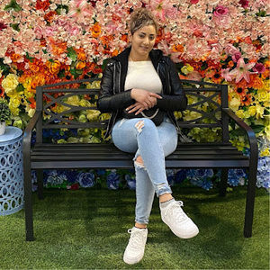 Meet your Posher, Dori